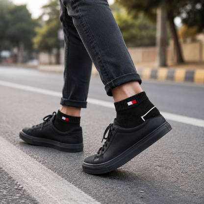 TOMMY HILFIGER Premium Color-Block Ankle Socks – Soft Cotton Blend, Breathable & Stretchable Fit.