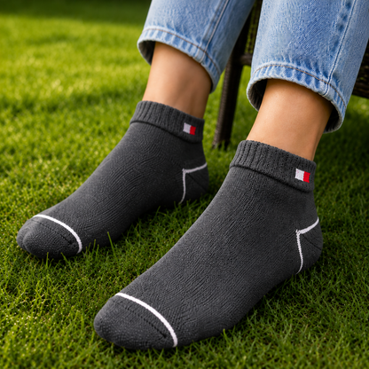 TOMMY HILFIGER Premium Color-Block Ankle Socks – Soft Cotton Blend, Breathable & Stretchable Fit.